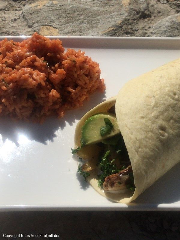 Chicken Wrap mit Avocado und Reis