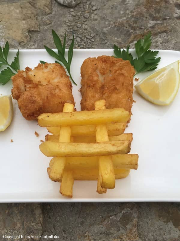Fish & Chips mit Zitrone