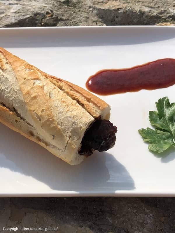 Hack Dog mit Dip-Sauce