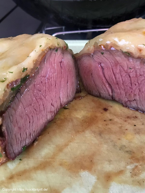 Hüftsteak mit Käse überbacken
