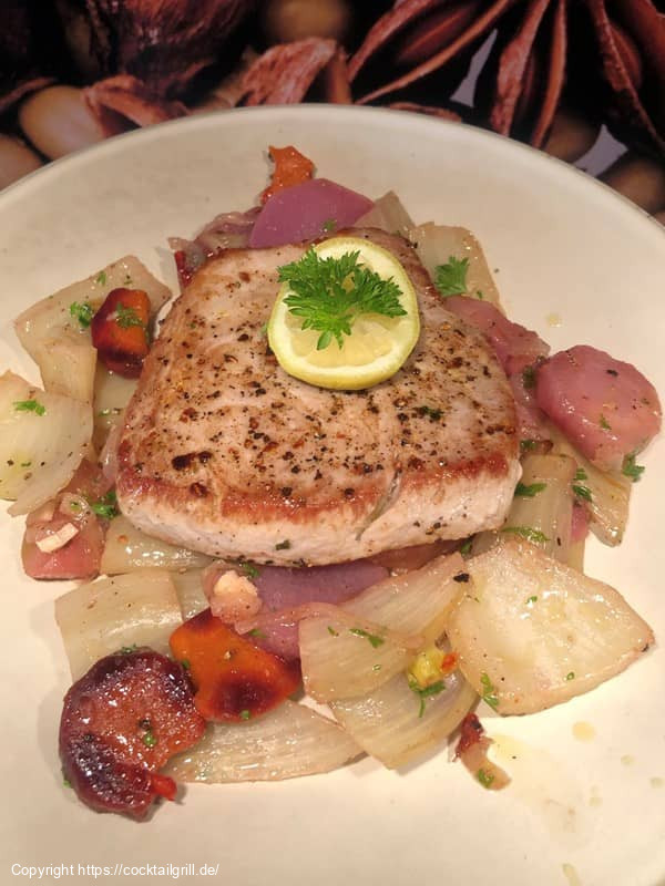 Thunfisch auf Fenchelgemüse