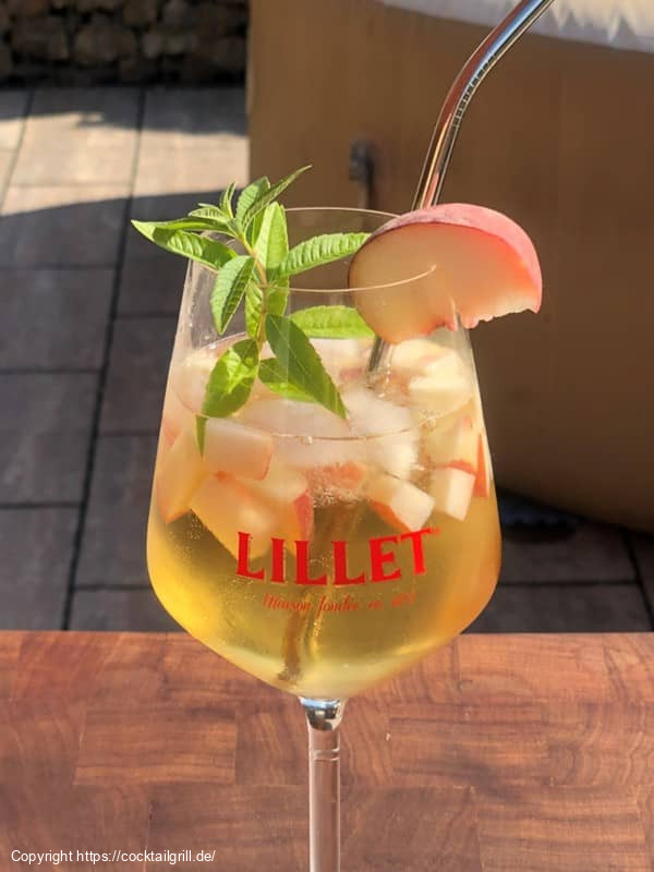 Lillet White Peach