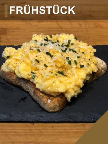 zum Frühstück