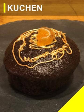 zum Kuchen