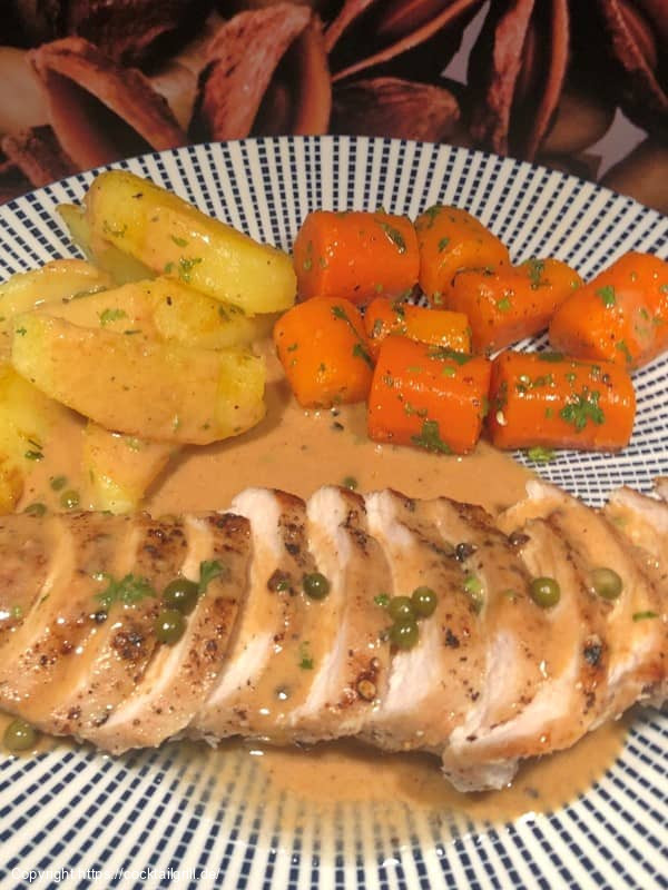 Chicken au Poivre mit Kartoffeln und Karotten