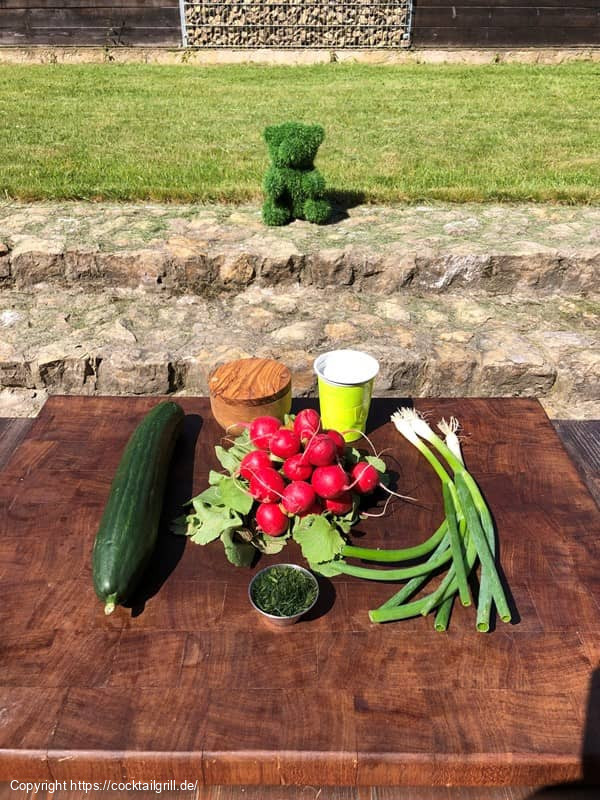 Gurken-Radieschen-Salat