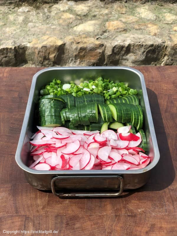 Gurken-Radieschen-Salat